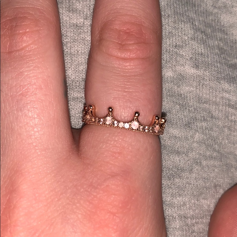 Pandora enchanted crown ring